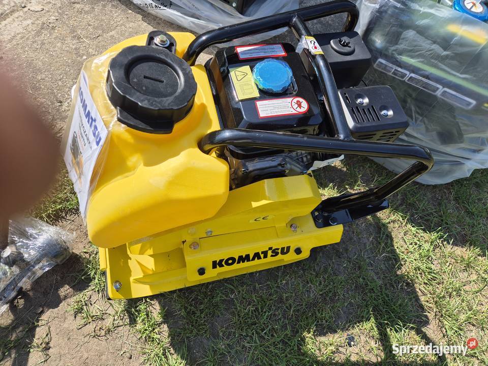 かこ Zjawiskowa torebka z wężowej skóry z odpinanym brelokiem