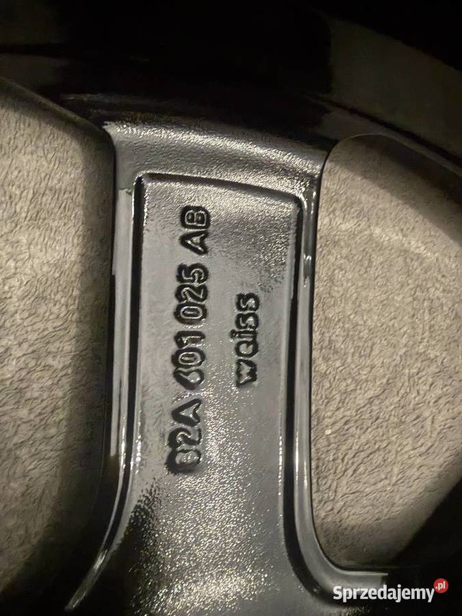 Felgi Audi A1 S1 TT A3 5x100 Łowyń