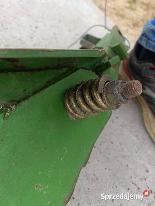 Zgarniacz pokosu kosiarka KRONE AM śląskie