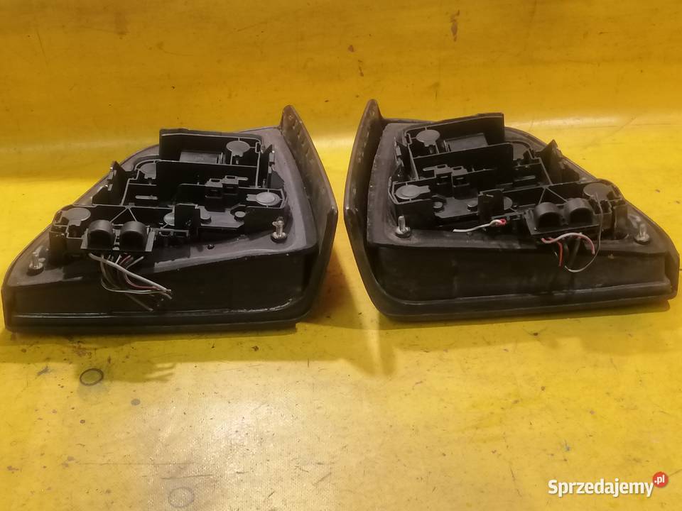 lampy tył komplet lewa prawa VW Golf II r8792 łódzkie Piotrków Trybunalski sprzedam