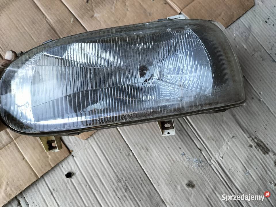LAMPA PRZÓD PRZEDNIA LEWA REFLEKTOR VW GOLF3 Części samochodowe Kamień-Kolonia sprzedam