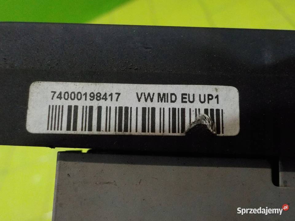 VW TOURAN I LIFT 20 TDI 09r radio CD 3C8035195 Suków