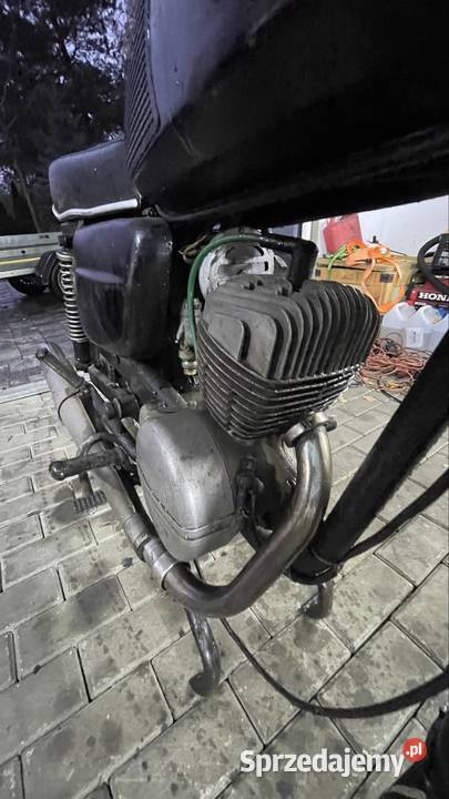 WSK 125 z 1979 roku z dokumentami