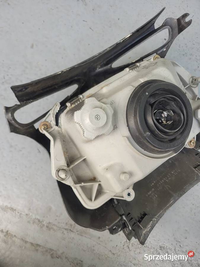 HONDA CBR 600 F 3 PC31 97 LAMPA REFLEKTOR PRZÓD sprzedam