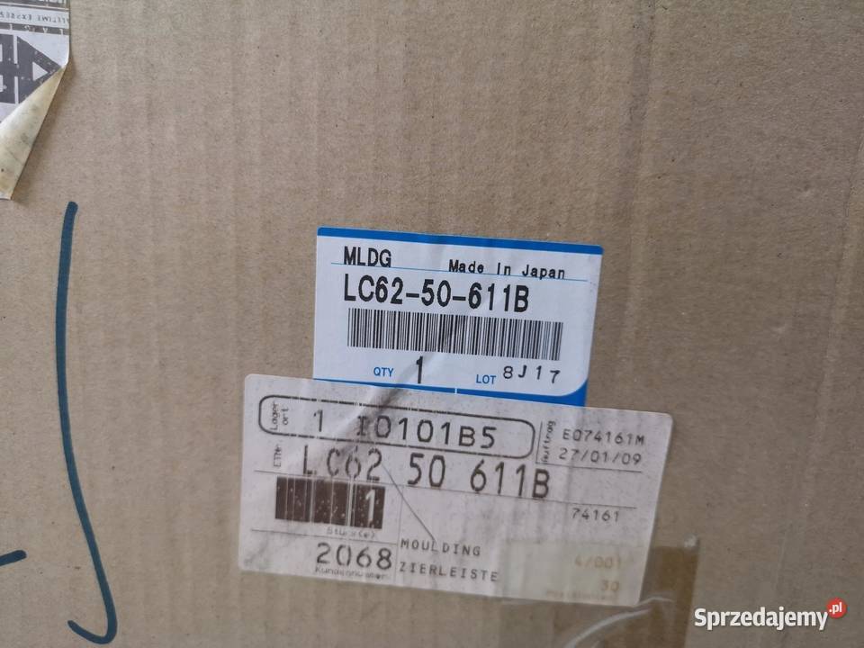 LISTWA WYKOŃCZENIE SZYBY TYŁ MAZDA MPV 20002006 osobowe