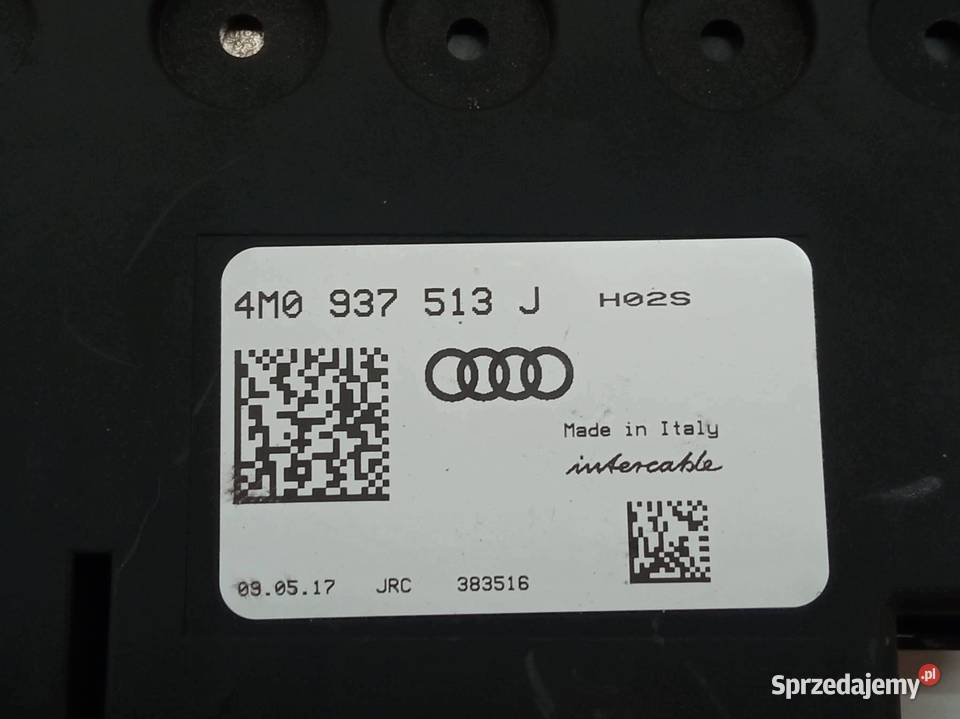 SKRZYNKA BEZPIECZNIKÓW 4M0937513J Audi Q7 II