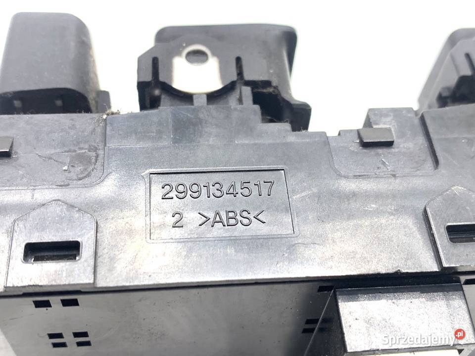 PRZEŁĄCZNIK SZYB HYUNDAI i20 II 299131738 osobowe podkarpackie