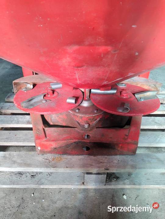 Rozsiewacz do nawozów RAUCH 600 lubelskie