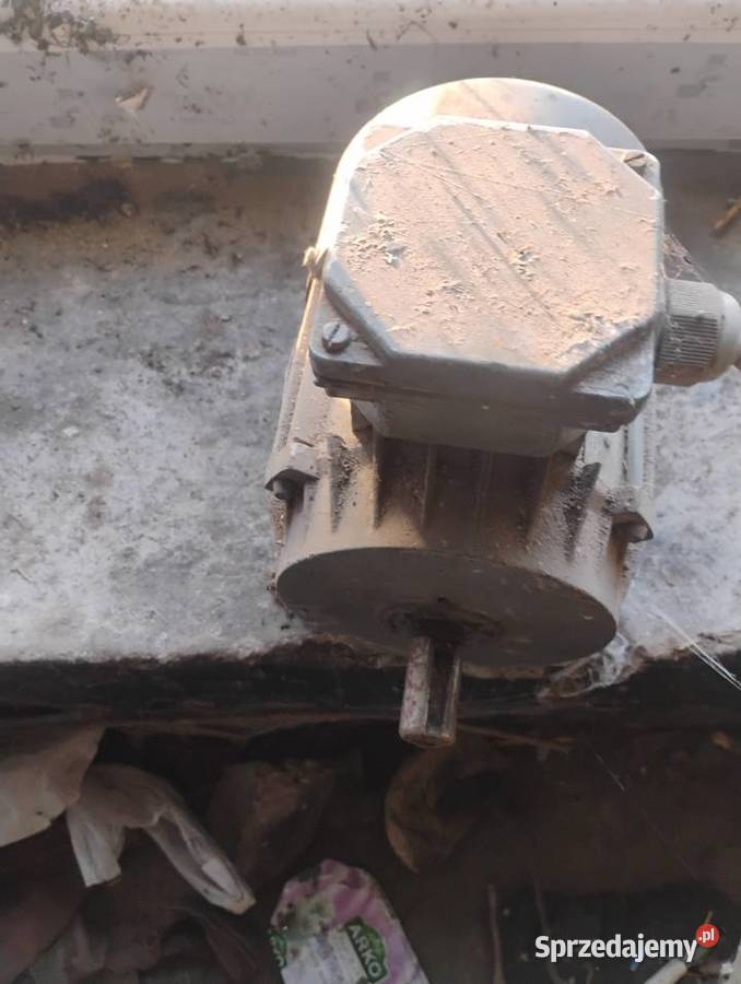 Silnik elektryczny 055 kw Pilica sprzedam