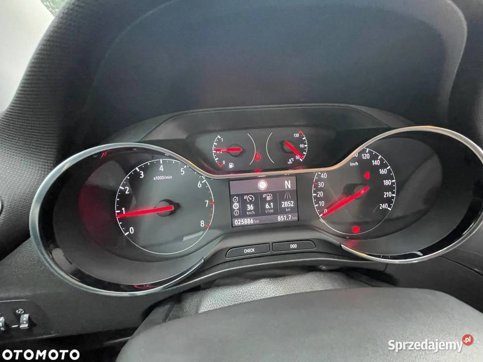 Opel Crossland 15 cdti automat niski przebieg Gnojnica