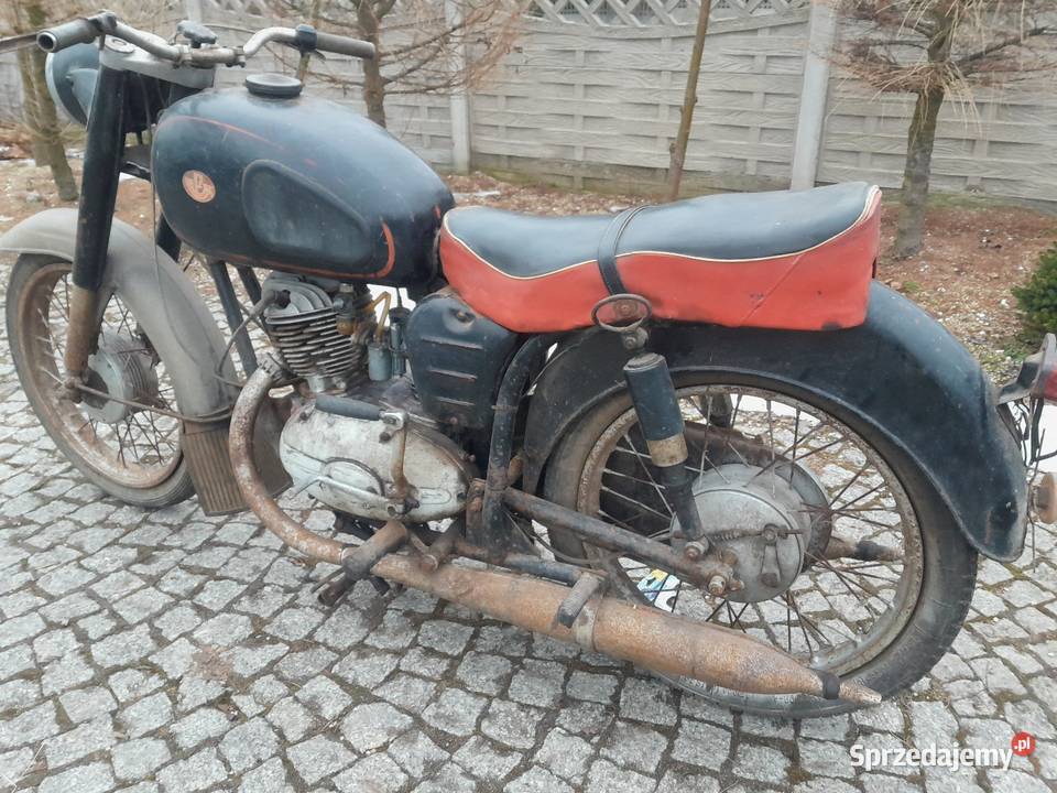 Pannonia T5 z dokumentami