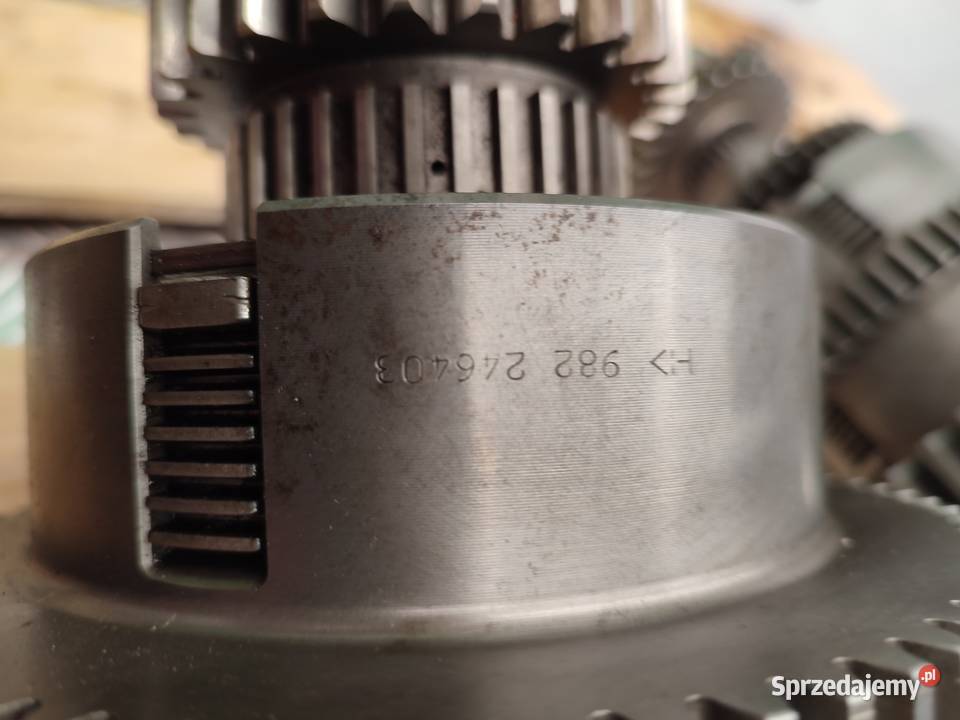 Kosz skrzyni biegów Power shift Holland LM 5060 wielkopolskie Wilkowo