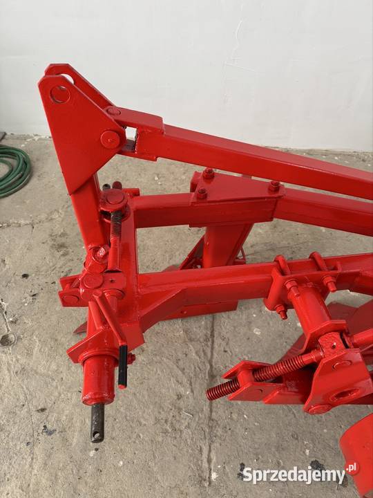 Pług do ciągnika 3 skibowy nieuszkodzony Pługi Frampol