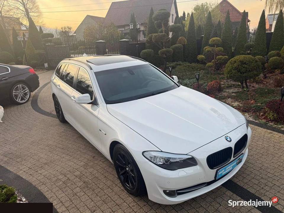 BMW Seria 5 520d Touring Luxury Line 184 2011r Rok produkcji 2011 Krotoszyn