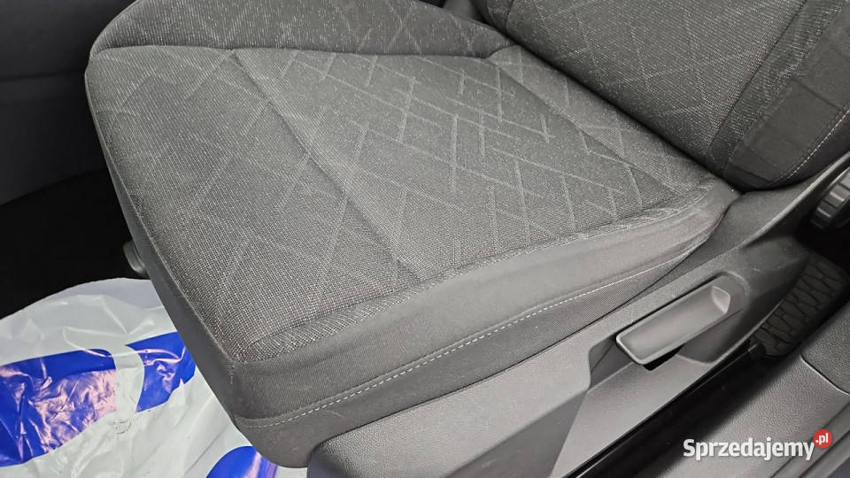 Volkswagen Golf Golf VIII 20 TDI Life Z 115KM Warszawa