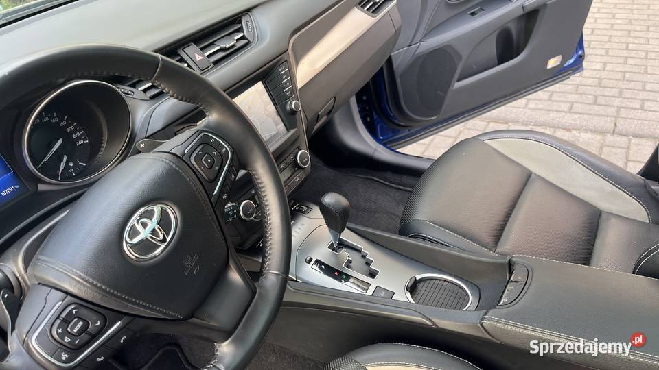 Toyota Avensis 18 Automat Combi Executive Szczecin