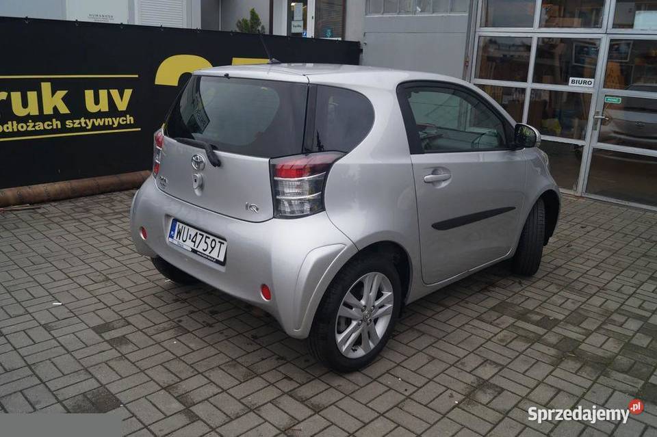 Toyota iQ 133 Plus CVT 98 2011r faktura VAT23 138000km mazowieckie