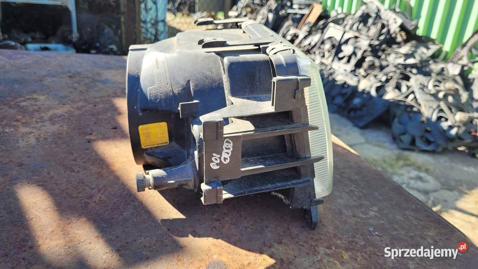 Lampa przednia prawa Audi 100 Łagów