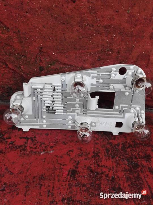 Lampa tylna prawa peugeot 306 osobowe kujawsko-pomorskie Chełmno