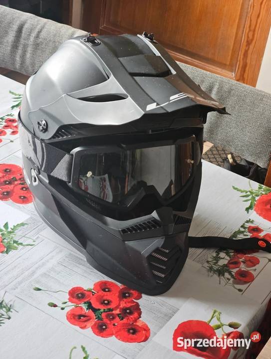 Sprzedam kask motocyklowy z goglami Kaski Radzyń Chełmiński