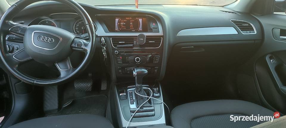 AUDI A4 B8 AVANT 20 TDI 143 AUTOMAT 2012 do światła do jazdy dziennej wielkopolskie Poznań