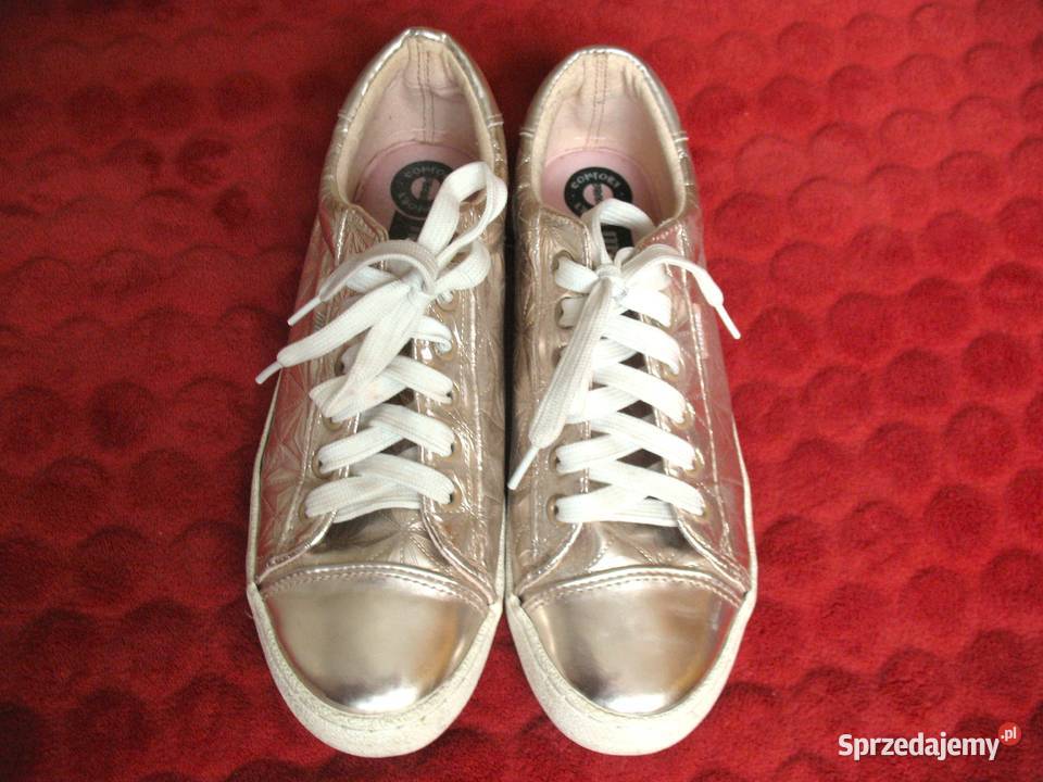 Buty sportowe rozmiar 40 wkładka 245 mazowieckie