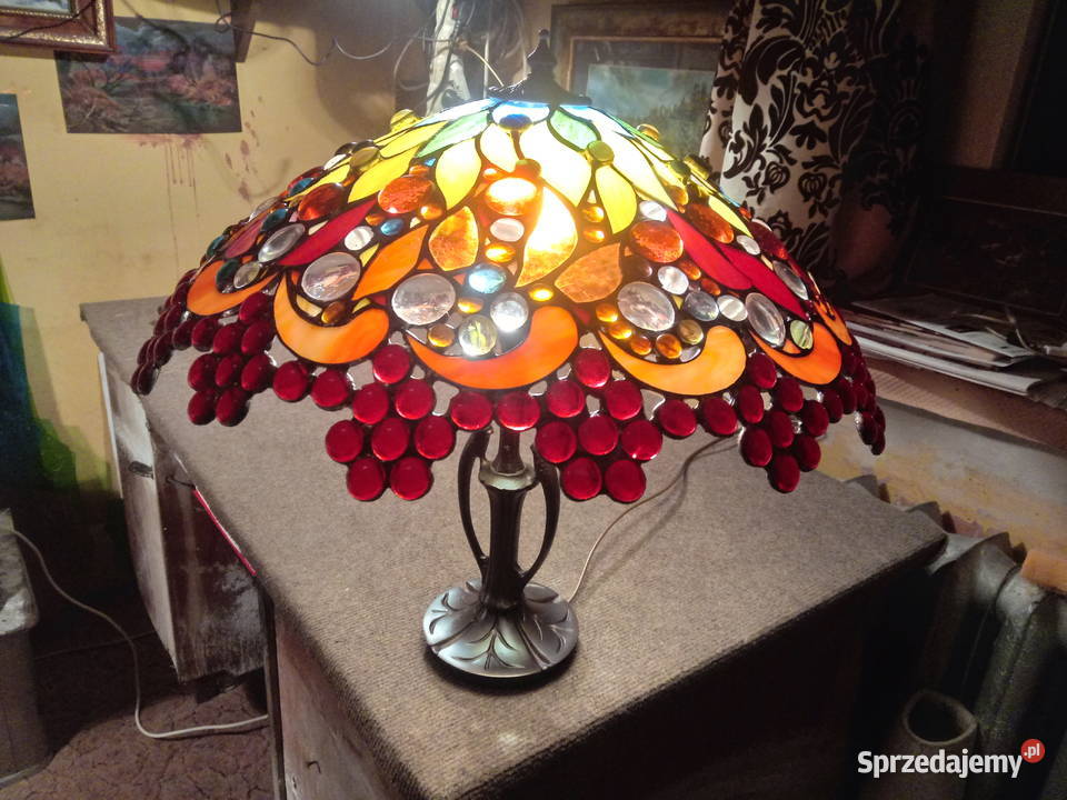 Lampa witrażowa stołowa
