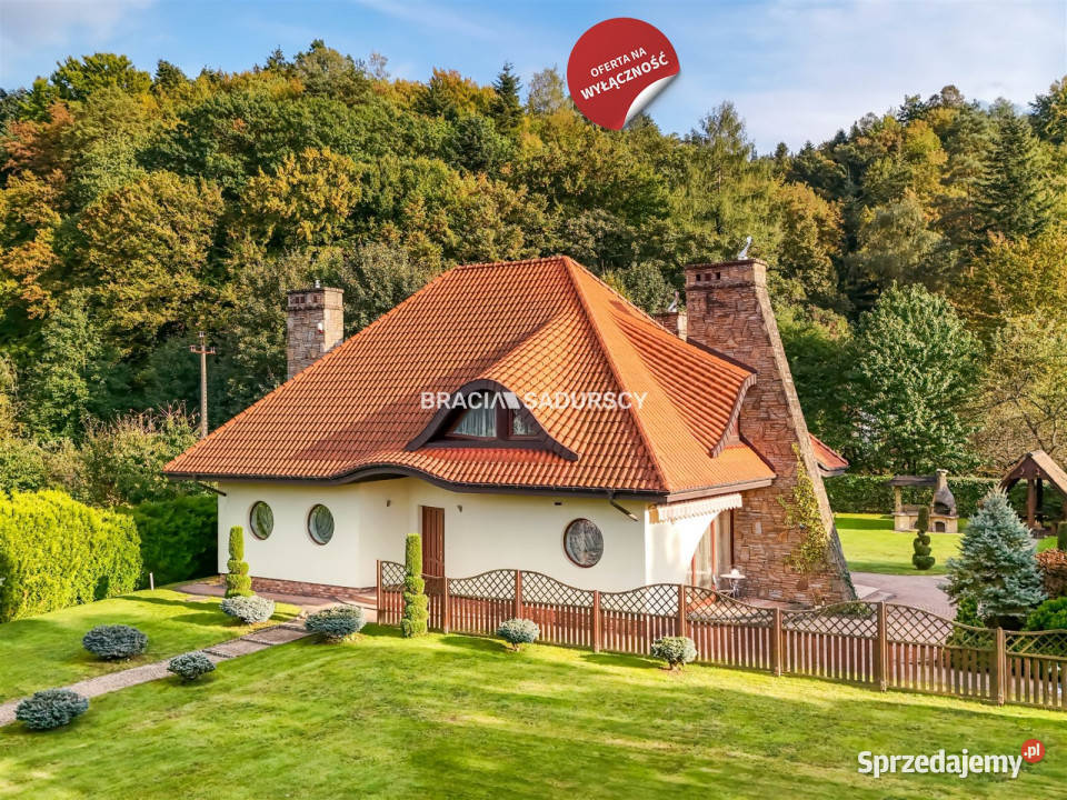 sprzedaży domu wolnostojącego 200m2 Myślenice