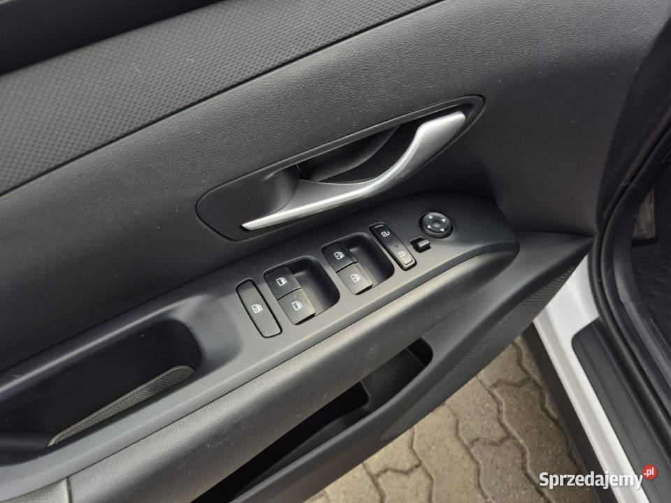 Hyundai Tucson 16 TGDI 150 2WD 6 MT Wersja światła do jazdy dziennej Łódź