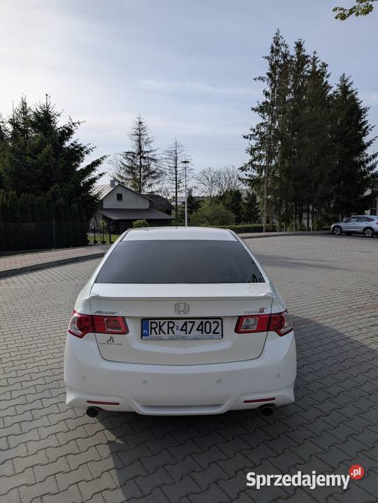 Honda Accord VIII 24 Type S LPG Rok produkcji 2009 Korczyna