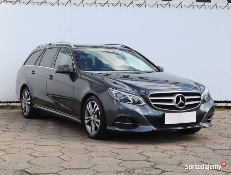 Mercedes E E 250 Łódź