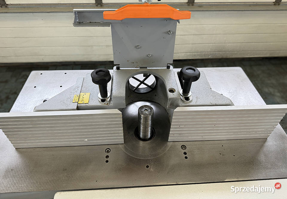 Frezarka dolnowrzecionowa STOMANA typ T 1000S Produkcja Sierakowska Huta