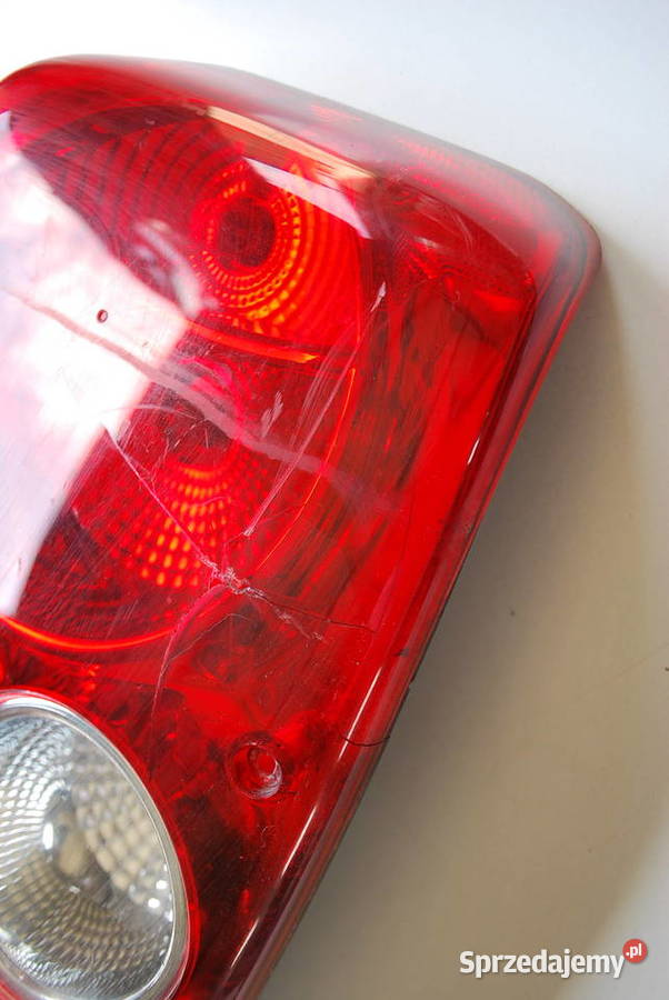 LAMPA HELLA PRAWA TYŁ HOBBYFENDT USZKODZONA Grzebowilk sprzedam