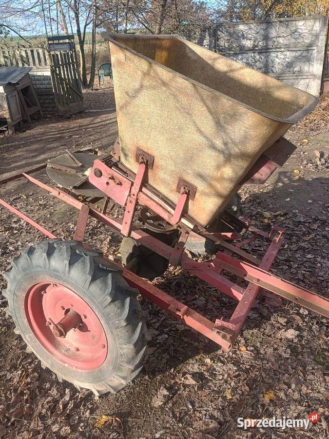 Rozsiewacz Nawozu KOS Rozsiewacze nawozów Kraśnik