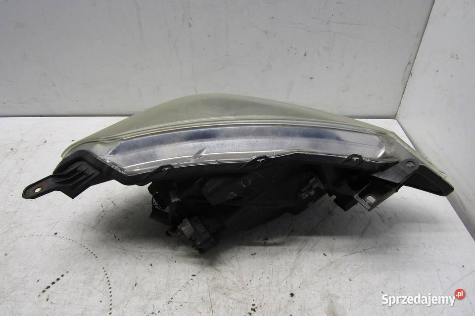 LAMPA PRZEDNIA LEWY PRZÓD TOYOTA YARIS III lubelskie