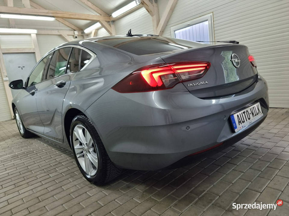 Opel Insignia Grand Sport 15 T Innovation salon lakier metallic