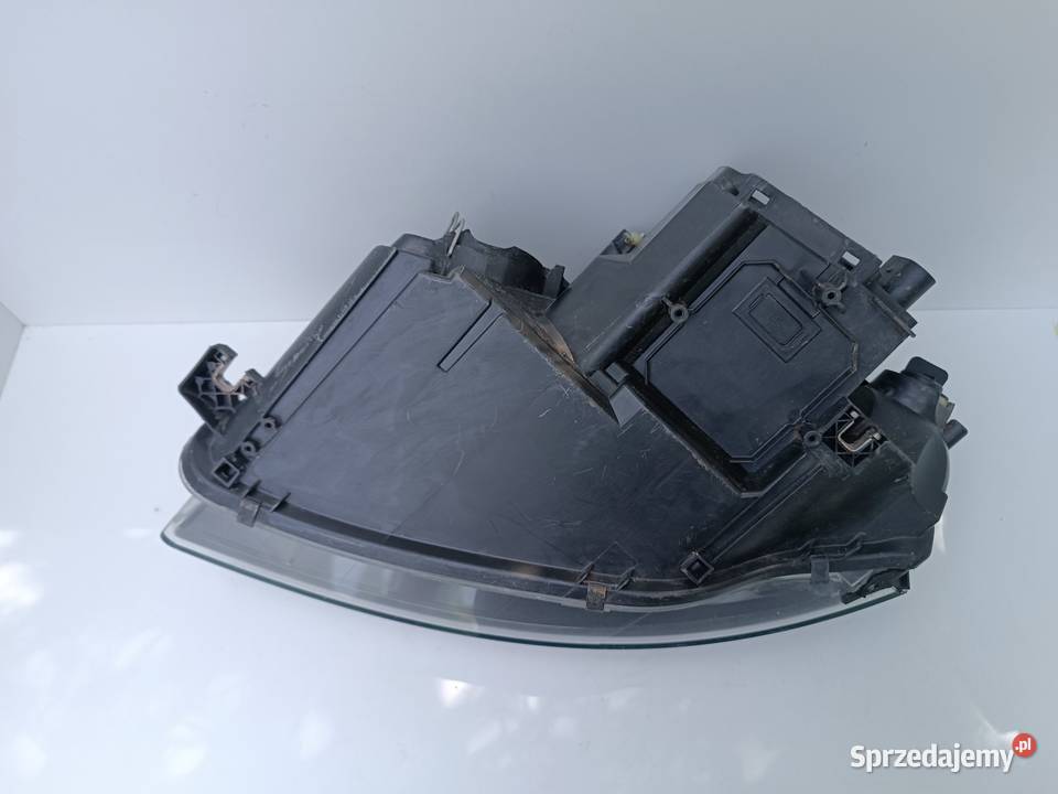 AUDI A3 8P 0308 LAMPA PRZÓD PRZEDNIA PRAWA Słowikowo
