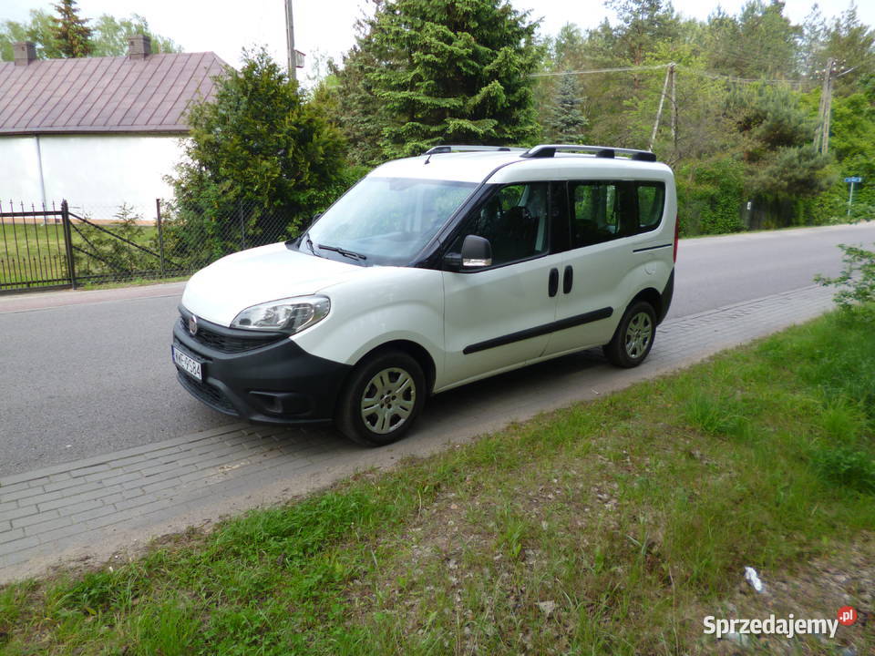 Fiat Doblo 13JTD 5osobowy Klimatyzacja HAK manualna Doblo Sadowne sprzedam