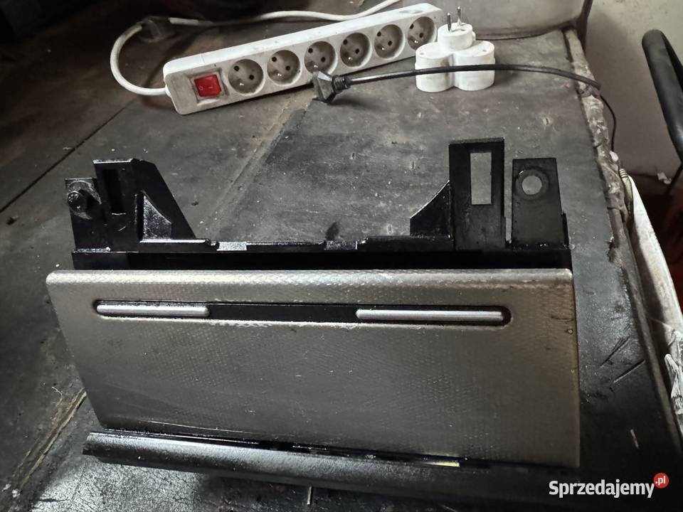 Sprzedam komplet klimatronik zapalniczkę Audi Zamość sprzedam