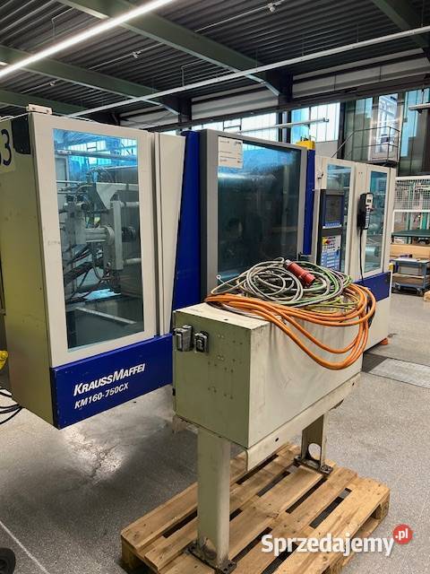 Wtryskarka Krauss Maffei 160750 CX z robotem Białogard