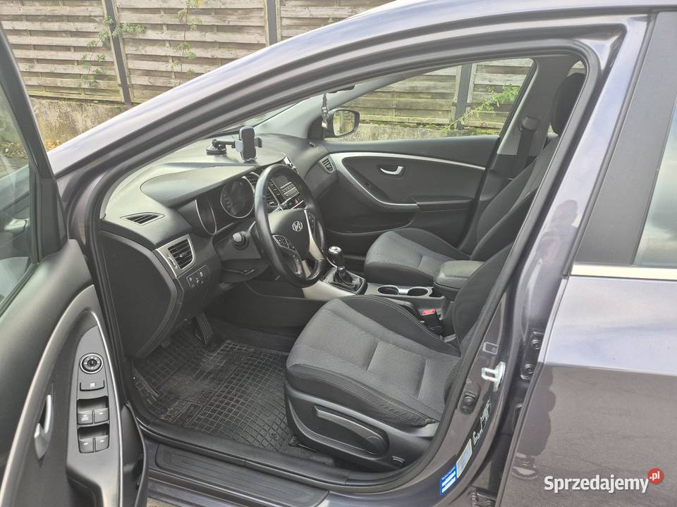 Hyundai i30 2016 lift 16 benzyna bezwypadkowy pomorskie sprzedam