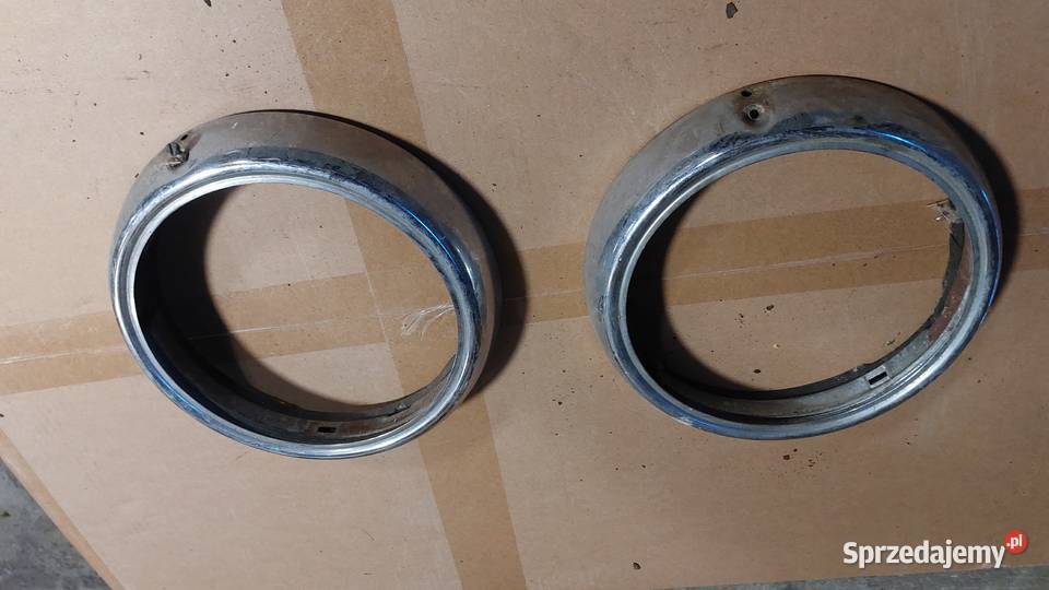Mercedes W110 pierścienie ramki reflektorów Miłków