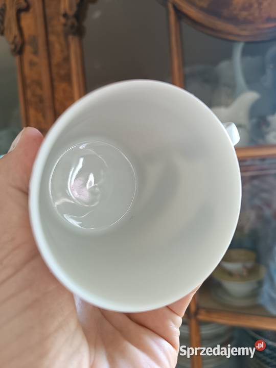 Biała filiżanka z podstawką Furstemberg Ropa