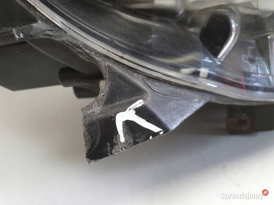 LAMPA PRAWA Opel Astra J IV PRZEDNIA prawy przód Rudka