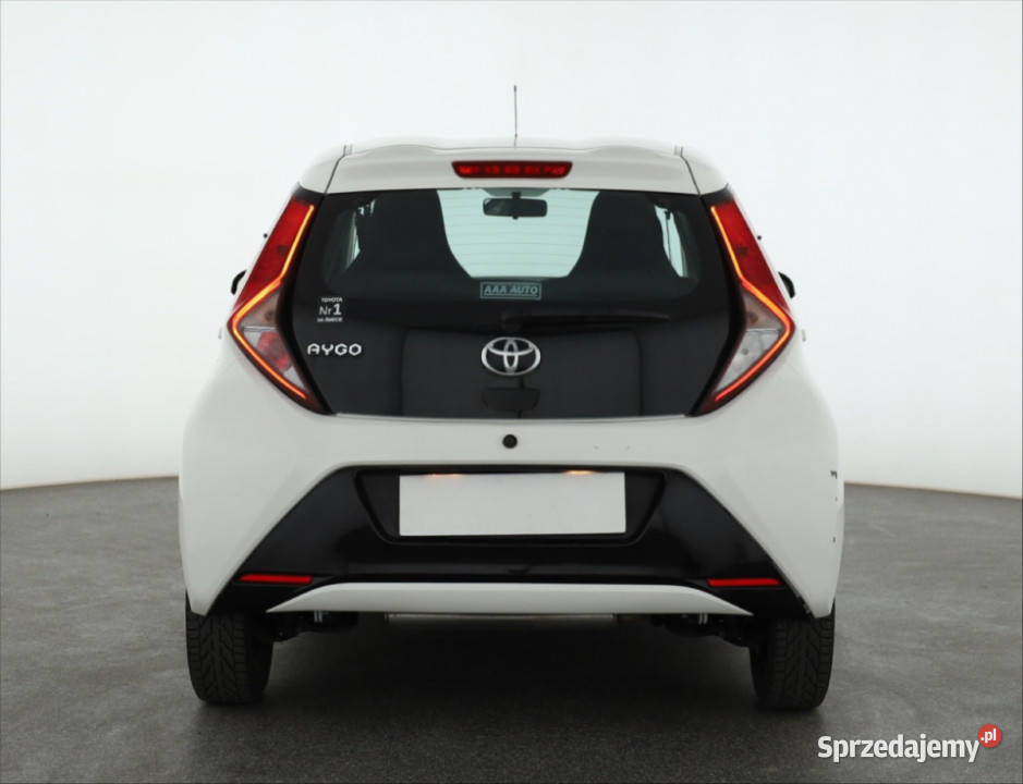 Toyota Aygo 10 VVTi Hatchback mazowieckie Piaseczno