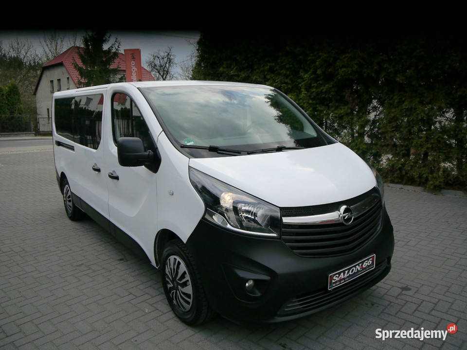 Opel Vivaro Długi 9osob Stan b 100bezwypadkowy klimatyzacja Częstochowa