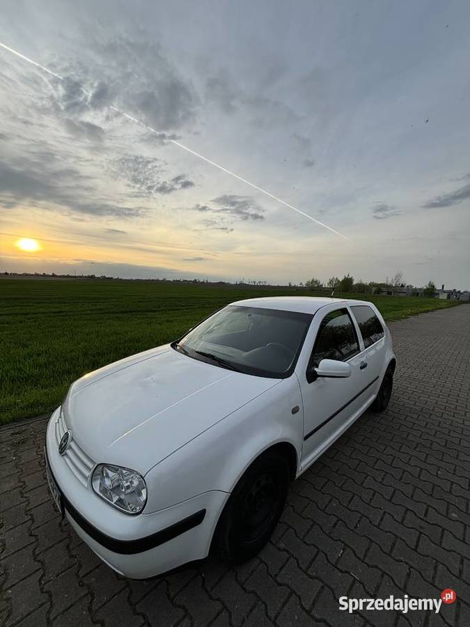 Volkswagen Golf IV 14 LPG Biały manualna