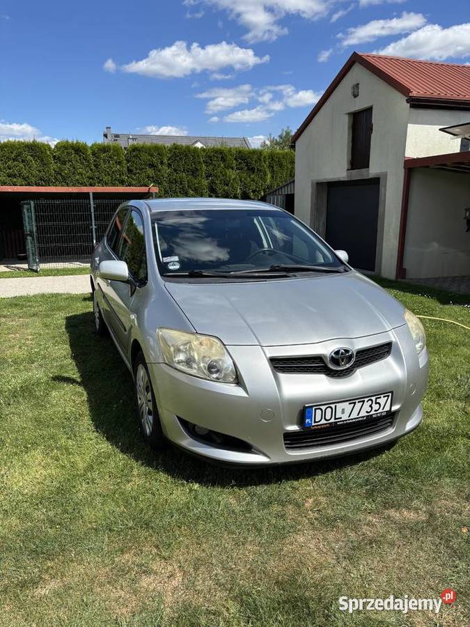 Toyota Auris 16 VVTi super stan Oleśnica
