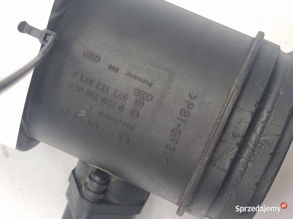 PRZEPŁYWOMIERZ AUDI A8 D3 077130471J Pozostałe Lipno