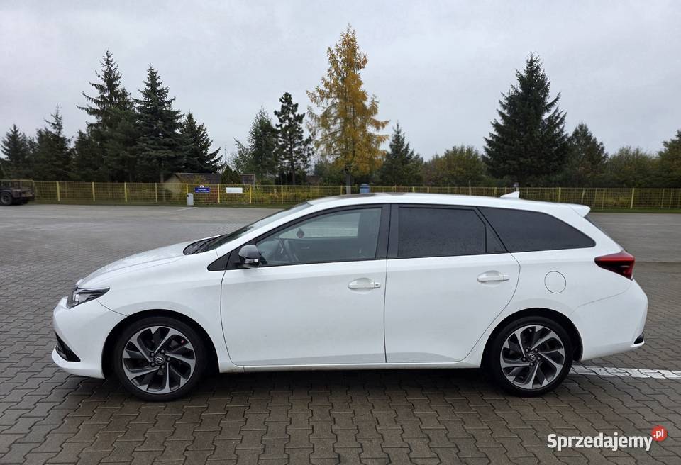 Toyota Auris II 2012 2018 14 D4D 2016 169 Diesel Auris Warszawa